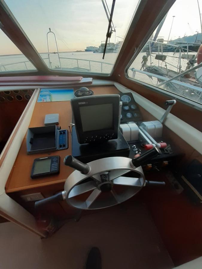 Boat And Breakfast Fiumicino - Roma 호텔 오스티아안티카 외부 사진